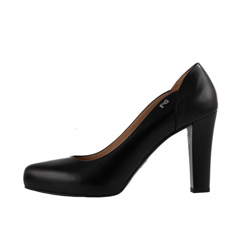 Елегантни дамски обувки на висок ток Nero Giardini естествена кожа