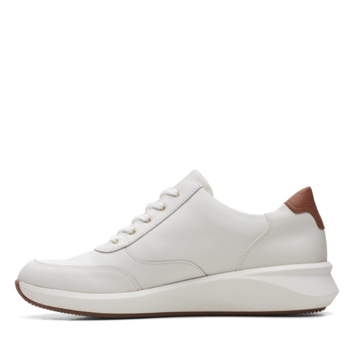 Дамски  спортни обувки Clarks Un Rio Zip естествена кожа бели