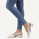 Дамски обувки Caprice естествен лак бежови