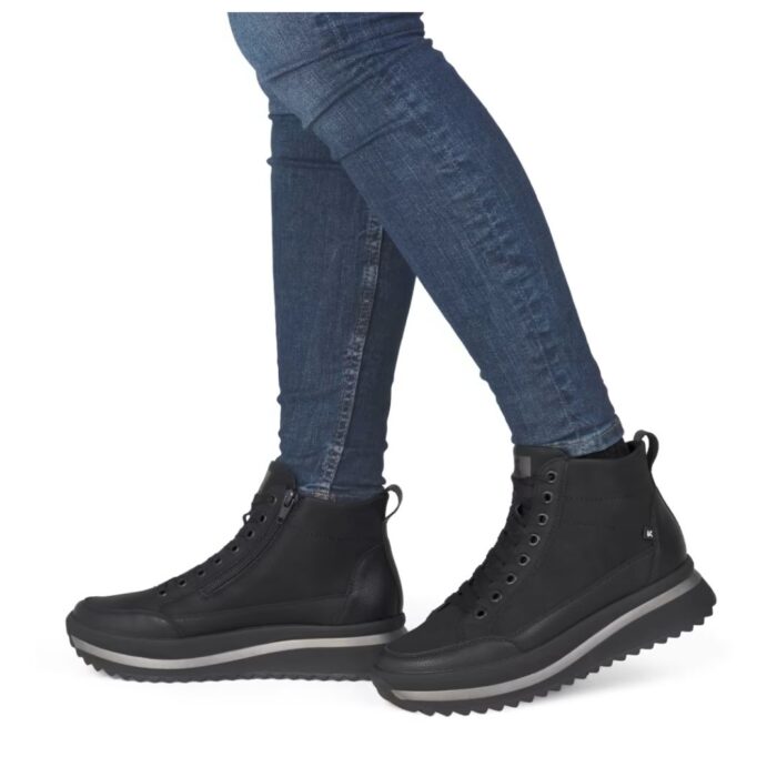 Дамски спортни боти Rieker W3871-00 черни - Image 1